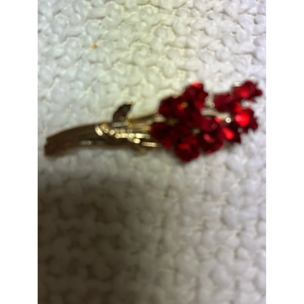 Vintage DM Creations 97  Red Roses‎ brooch